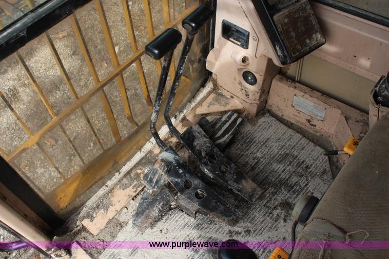 image for item K7100 1993 Caterpillar 375 excavator