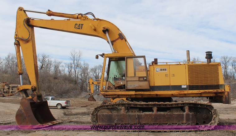 image for item K7101 1984 Caterpillar 245 excavator