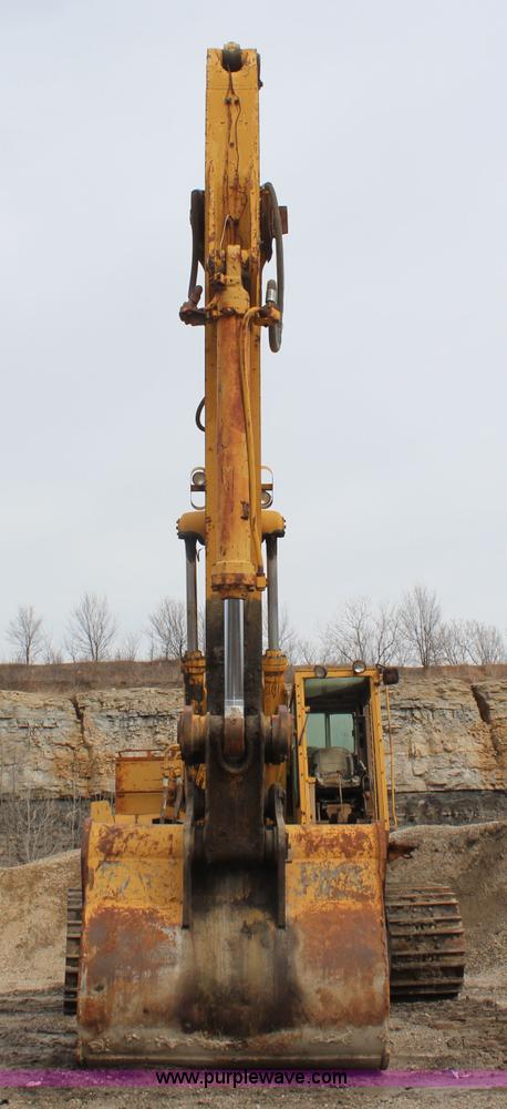 image for item K7101 1984 Caterpillar 245 excavator