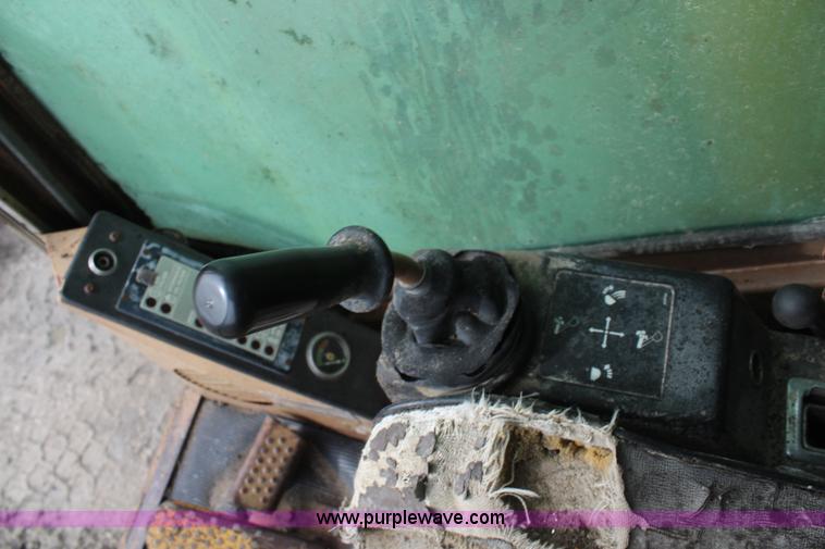 image for item K7101 1984 Caterpillar 245 excavator