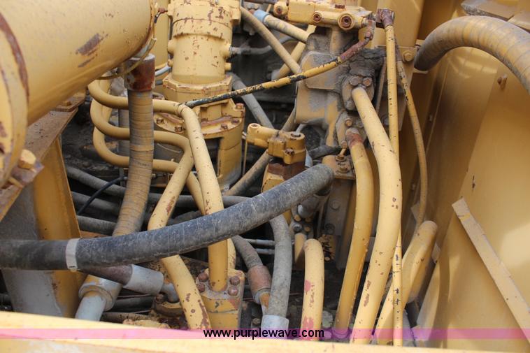 image for item K7101 1984 Caterpillar 245 excavator