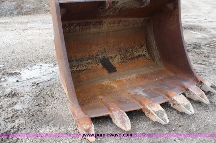 image for item K7101 1984 Caterpillar 245 excavator