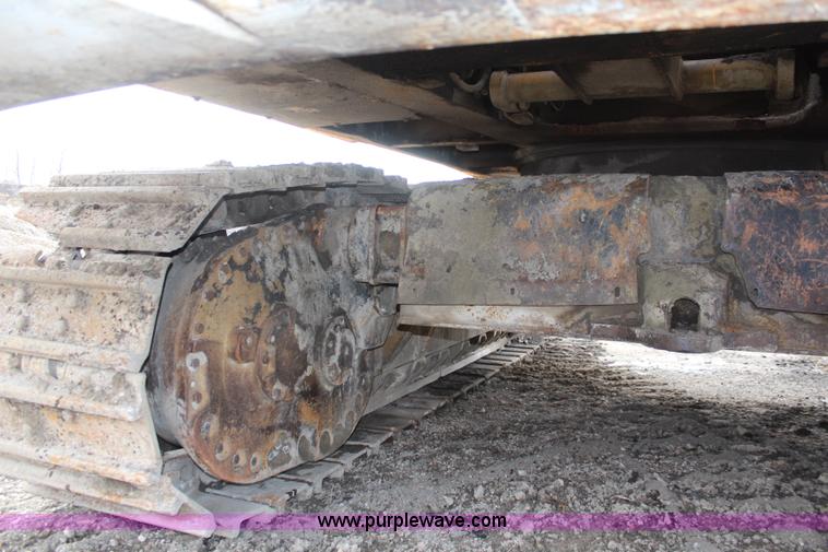 image for item K7101 1984 Caterpillar 245 excavator