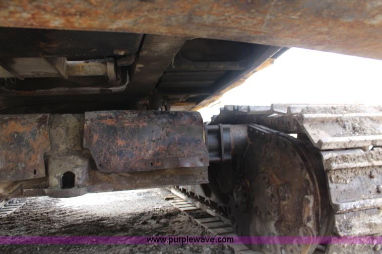 image for item K7101 1984 Caterpillar 245 excavator