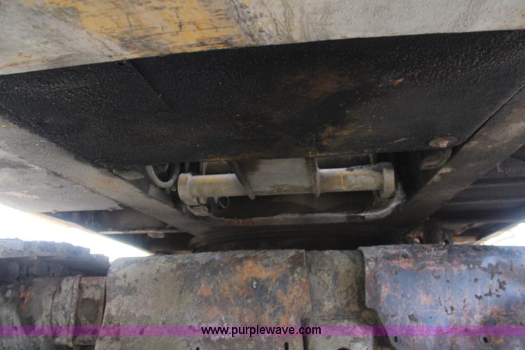 image for item K7101 1984 Caterpillar 245 excavator