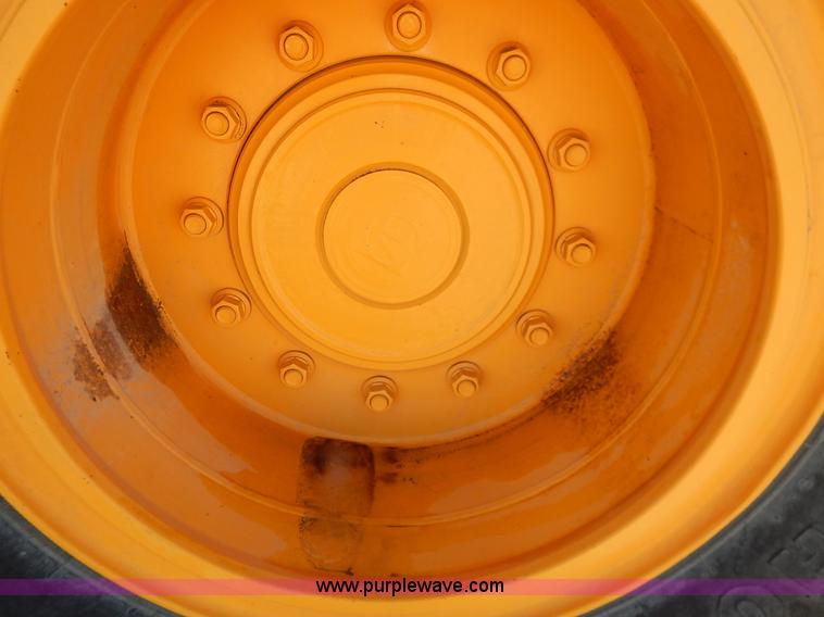 image for item K7106 2008 Hyundai HL757 XTD-7A wheel loader