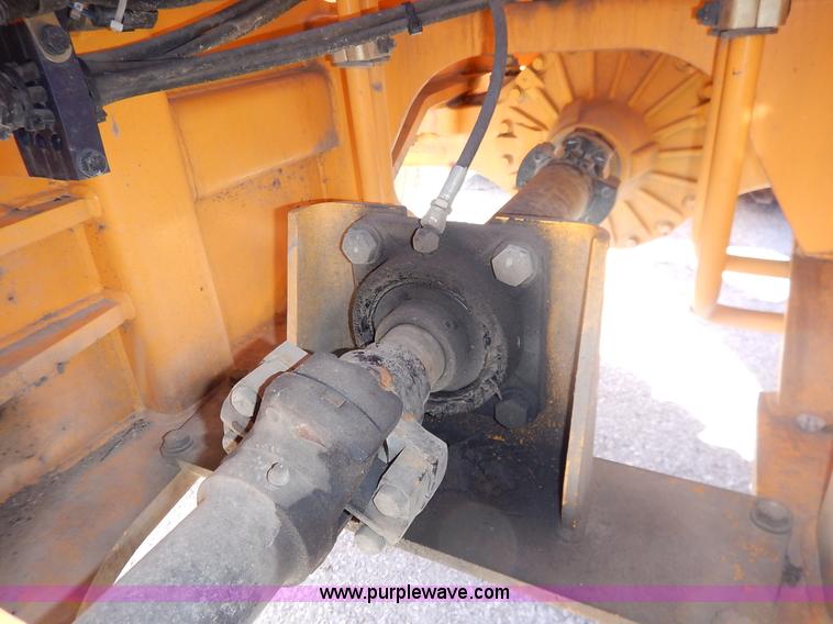 image for item K7106 2008 Hyundai HL757 XTD-7A wheel loader