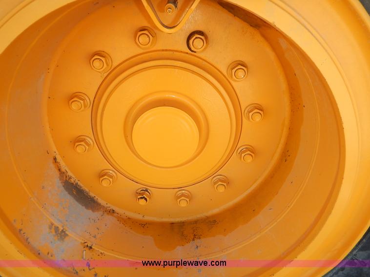 image for item K7106 2008 Hyundai HL757 XTD-7A wheel loader