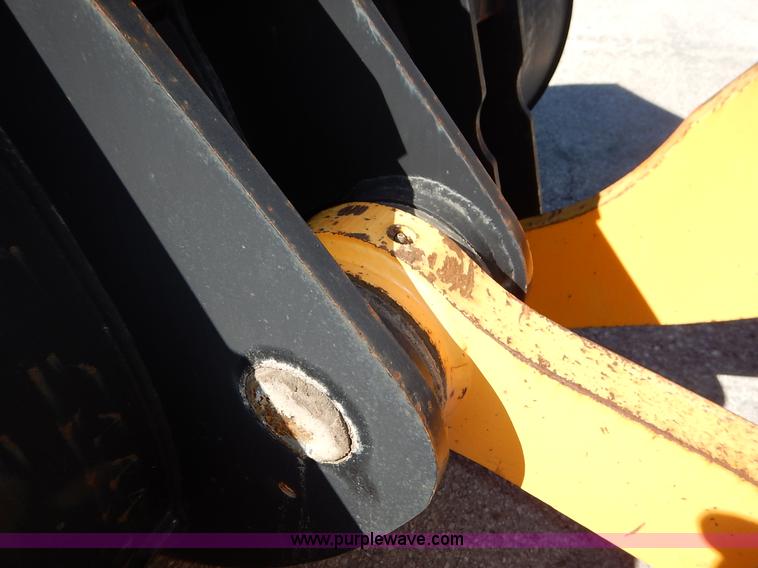 image for item K7106 2008 Hyundai HL757 XTD-7A wheel loader