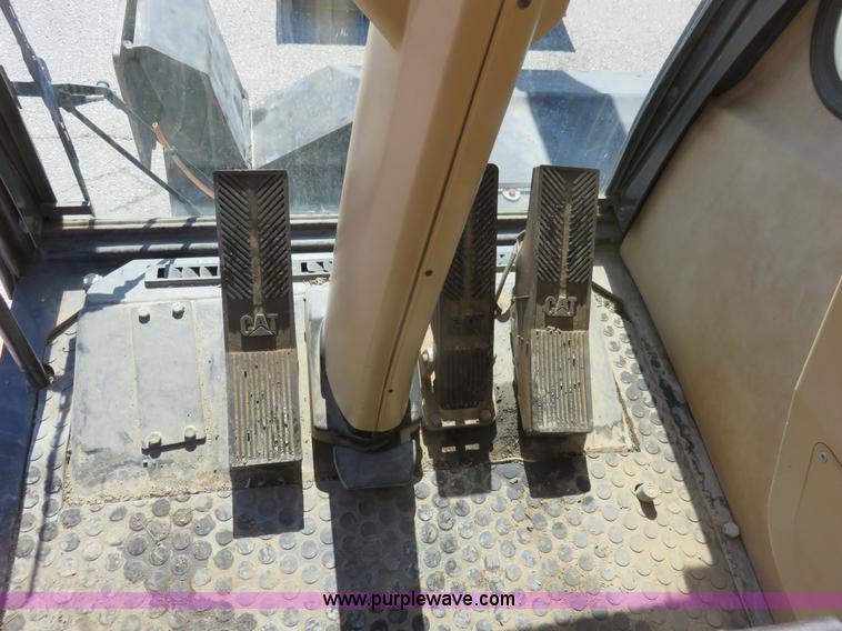 image for item K7107 2001 Caterpillar M315 rubber tire excavator