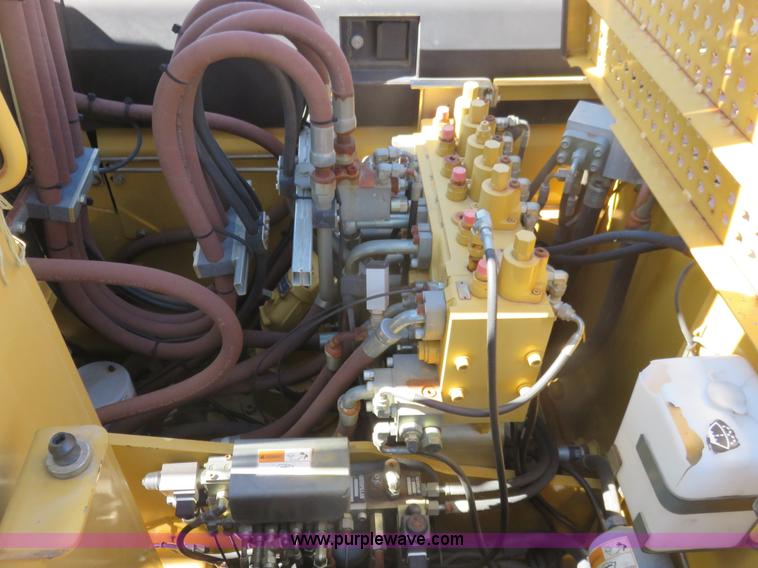 image for item K7107 2001 Caterpillar M315 rubber tire excavator