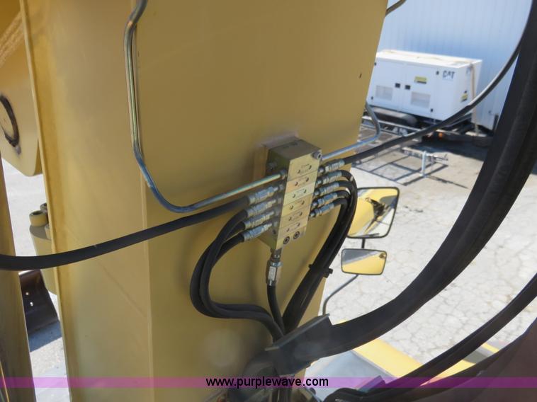 image for item K7107 2001 Caterpillar M315 rubber tire excavator