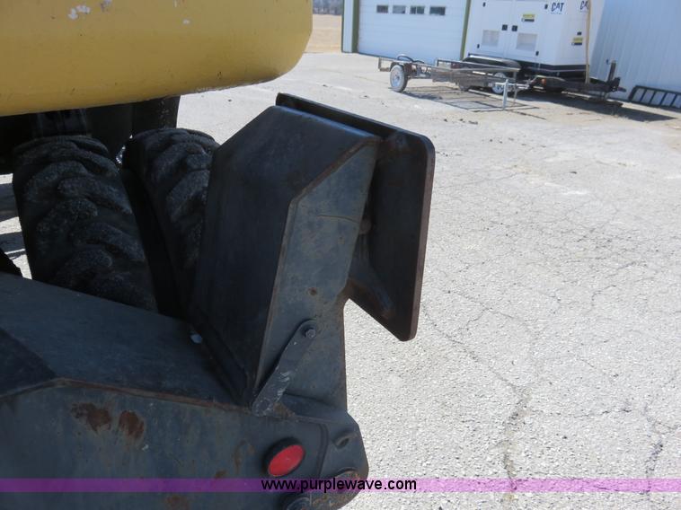 image for item K7107 2001 Caterpillar M315 rubber tire excavator