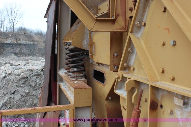 image for item K7109 Excell XL2015 crusher