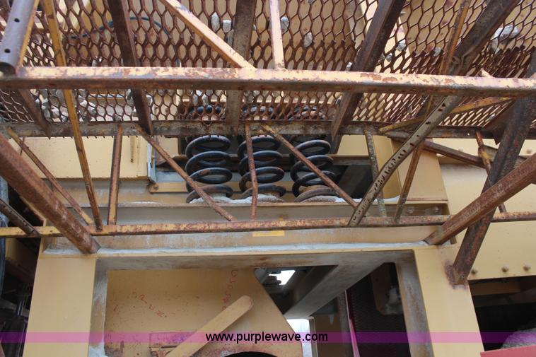 image for item K7109 Excell XL2015 crusher