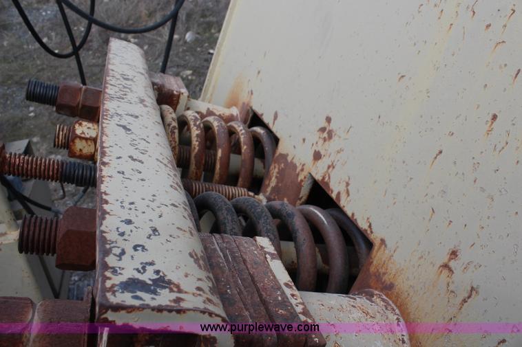 image for item K7110 2004 Kolberg / Pioneer 4250 portable impact crushing plant