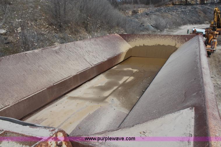 image for item K7110 2004 Kolberg / Pioneer 4250 portable impact crushing plant