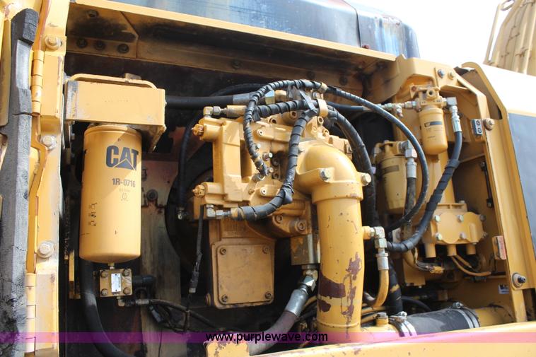 image for item K7128 1998 Caterpillar 345B L excavator