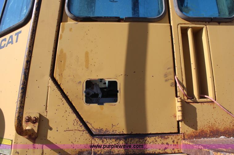 image for item K7129 1985 Caterpillar IT18 integrated tool carrier