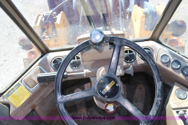 image for item K7129 1985 Caterpillar IT18 integrated tool carrier