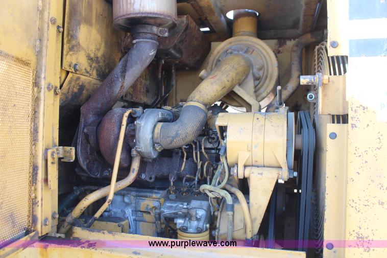 image for item K7129 1985 Caterpillar IT18 integrated tool carrier