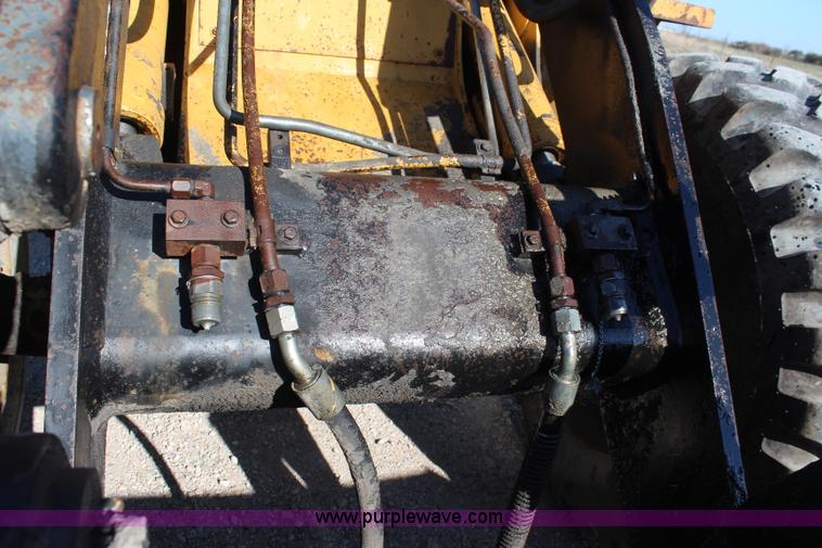 image for item K7129 1985 Caterpillar IT18 integrated tool carrier