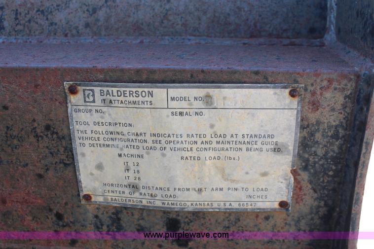 image for item K7129 1985 Caterpillar IT18 integrated tool carrier