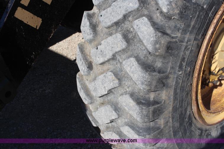 image for item K7129 1985 Caterpillar IT18 integrated tool carrier