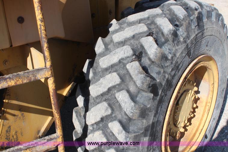 image for item K7129 1985 Caterpillar IT18 integrated tool carrier