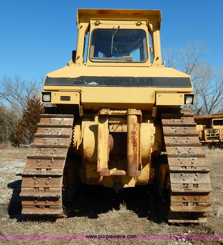 image for item K7130 1989 Caterpillar D9N dozer
