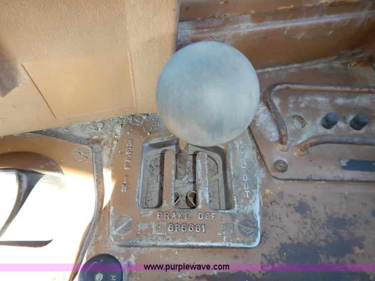 image for item K7130 1989 Caterpillar D9N dozer