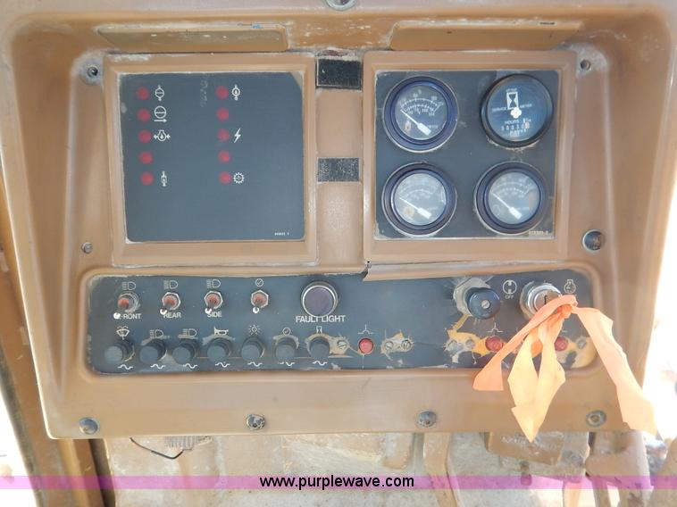 image for item K7130 1989 Caterpillar D9N dozer
