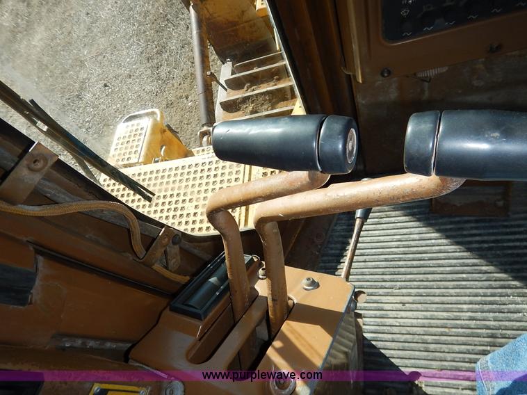 image for item K7130 1989 Caterpillar D9N dozer