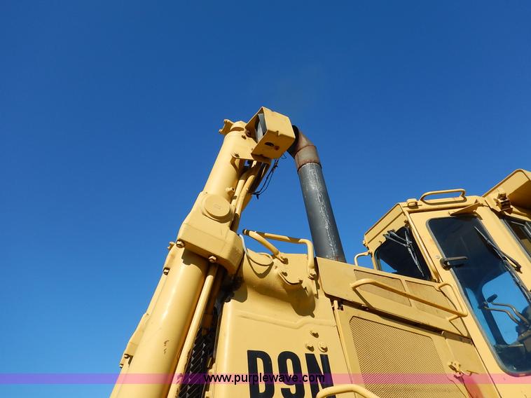 image for item K7130 1989 Caterpillar D9N dozer