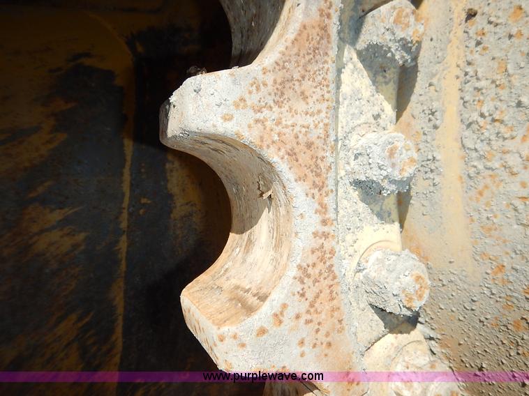 image for item K7130 1989 Caterpillar D9N dozer