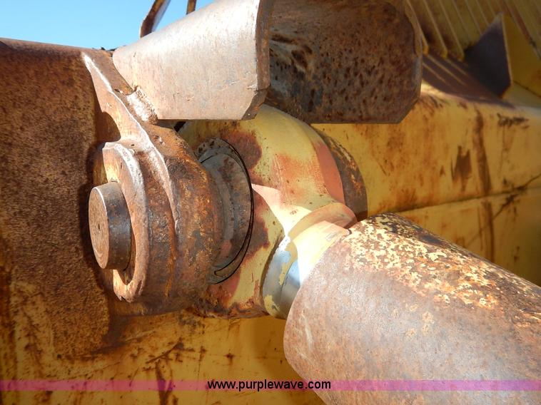 image for item K7130 1989 Caterpillar D9N dozer