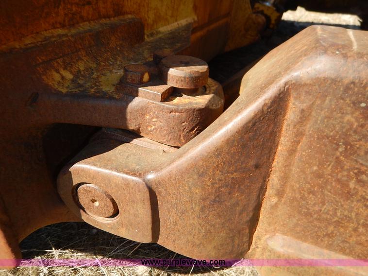 image for item K7130 1989 Caterpillar D9N dozer