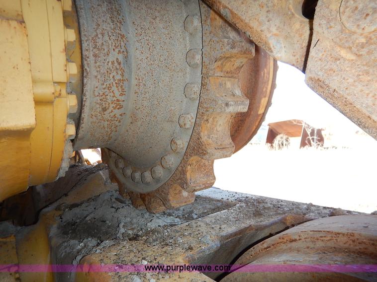 image for item K7130 1989 Caterpillar D9N dozer