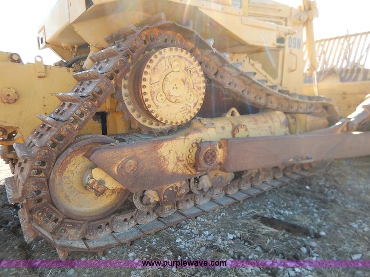 image for item K7130 1989 Caterpillar D9N dozer