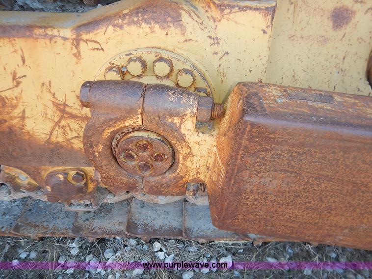 image for item K7130 1989 Caterpillar D9N dozer