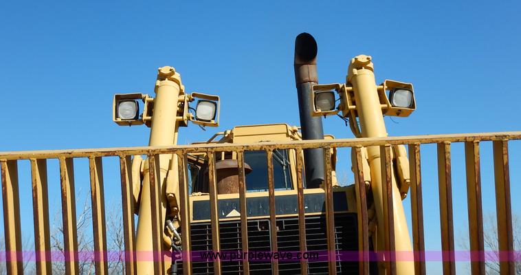 image for item K7130 1989 Caterpillar D9N dozer