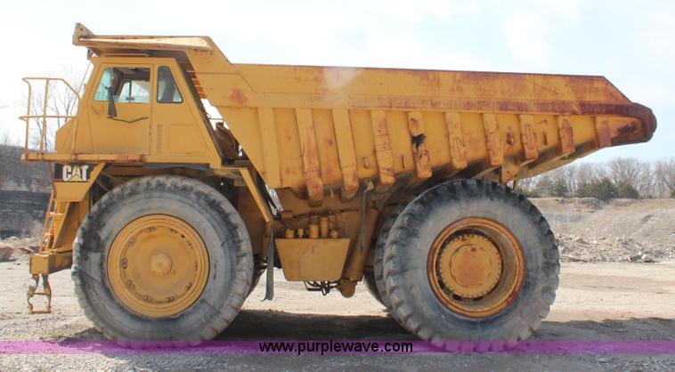image for item K7136 1984 Caterpillar 777 haul truck