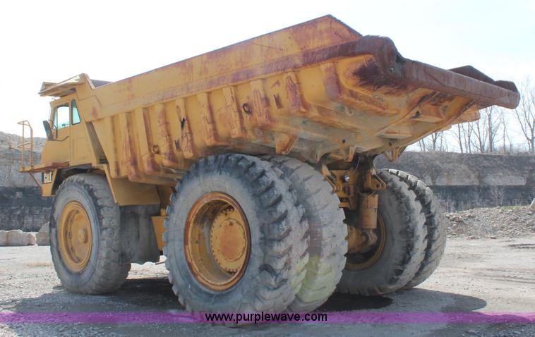 image for item K7136 1984 Caterpillar 777 haul truck