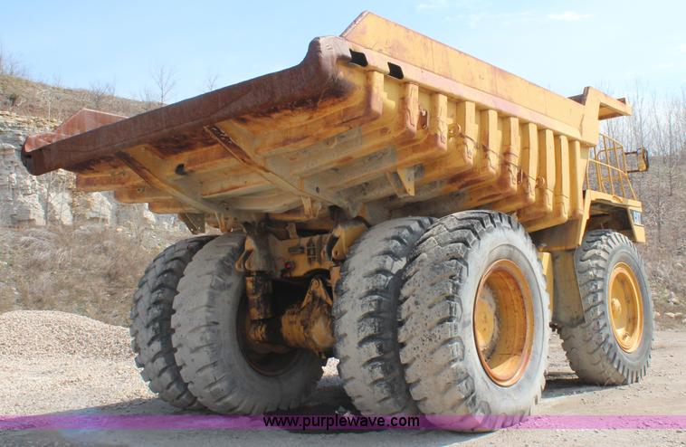 image for item K7136 1984 Caterpillar 777 haul truck