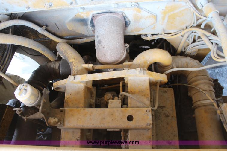 image for item K7136 1984 Caterpillar 777 haul truck