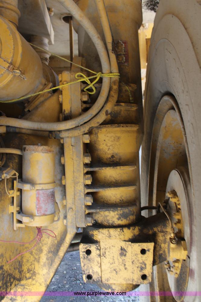 image for item K7136 1984 Caterpillar 777 haul truck
