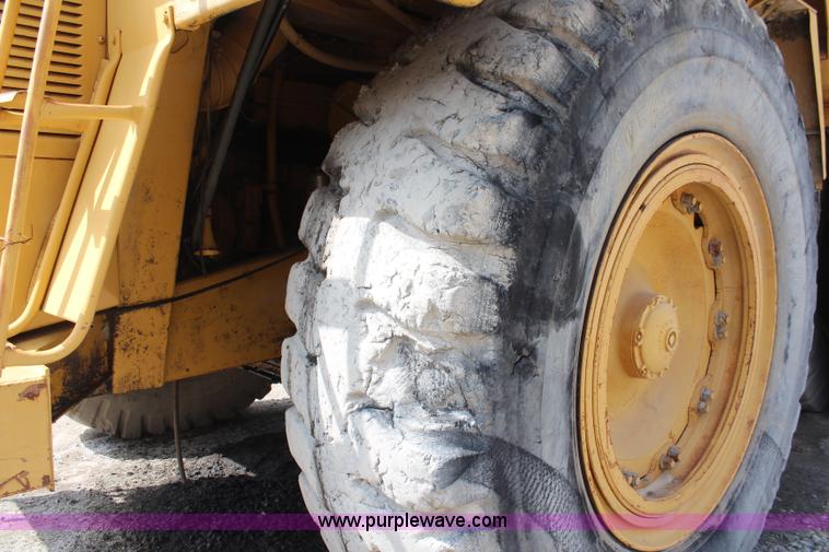 image for item K7136 1984 Caterpillar 777 haul truck