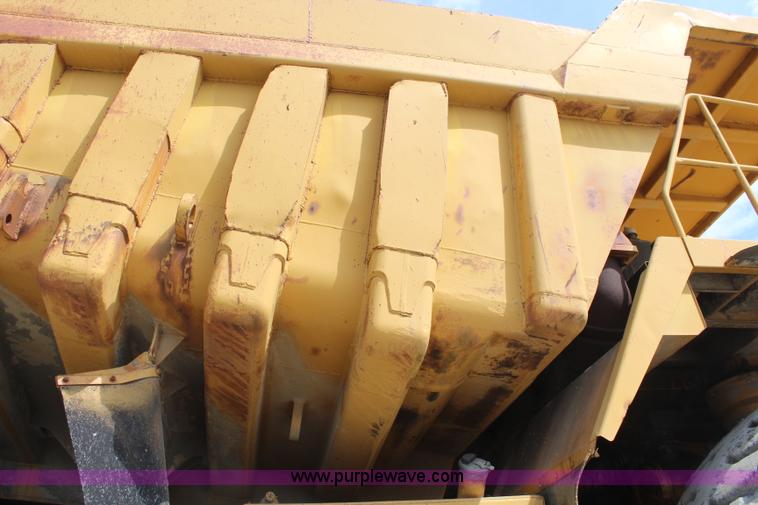 image for item K7136 1984 Caterpillar 777 haul truck