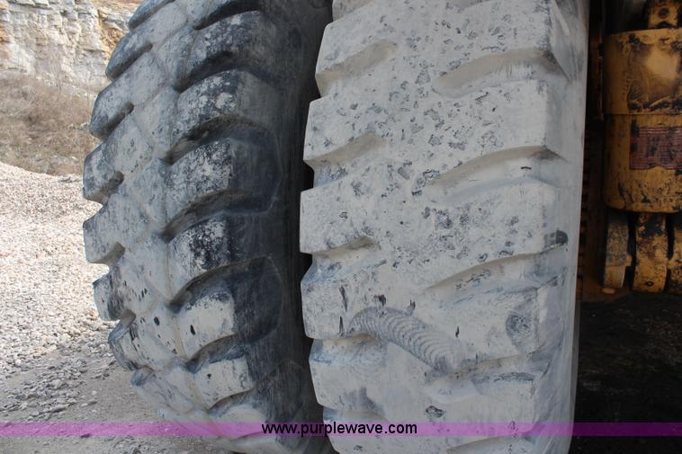 image for item K7136 1984 Caterpillar 777 haul truck