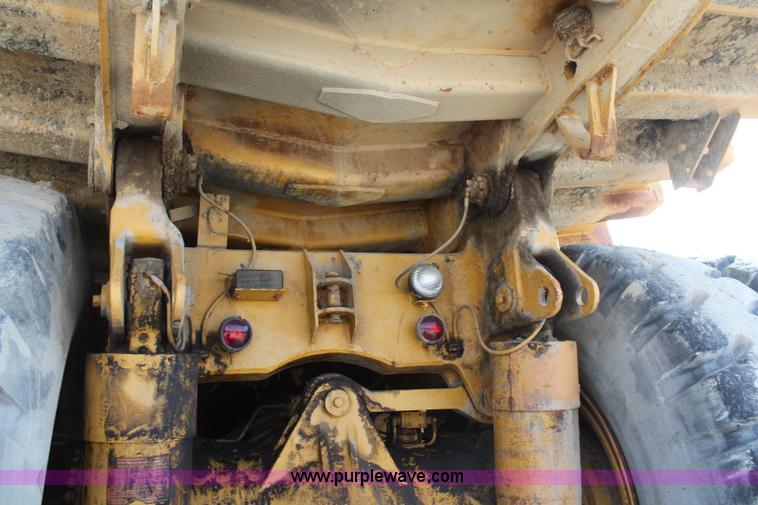 image for item K7136 1984 Caterpillar 777 haul truck